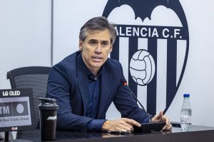 Miguel Corona cierra una larga etapa en los despachos del Valencia.