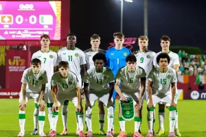 La última alineación de Irlanda en los octavos ante Suiza.