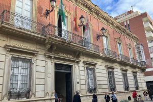 El Palacio de Diputación ayer fue sometido a registros por parte de la UCO.