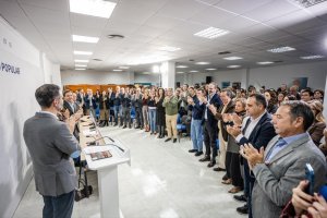 Más de 200 personas acudieron a la junta directiva del PP de Almería en Roquetas de Mar.