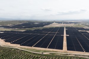 Planta solar en Lucainena de Las Torres de BNZ.