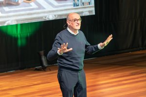 UNICA Bienestar trae a Almería el management humanista de Xavier Marcet