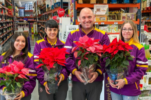 Equipo de Borosa Market con algunos pascueros.