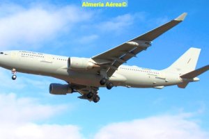 Airbus A330 del Ejército saliendo desde el Aeropuerto de Almería rumbo a Eslovaquia con parte del contingente de La Legión.