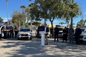 El alcalde de Níjar, José Francisco Garrido, ha trasladado su felicitación al cuerpo de Policía Local.
