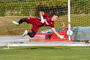 Un portero top que lo tiene el Almería de Mohammed Al-Khereiji.