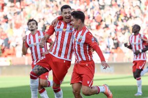 Thalys (2 goles), y Arribas (10), están llamados a llevar el peso ofensivo del Almería en el segundo tramo de la temporada.