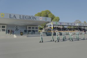 Imagen de la conmemoración de la festividad de la Inmaculada por parte de la Brigada de la Legión en su base Álvarez Sotomayor en Viator.