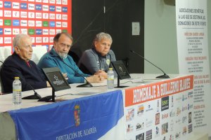 Un momento de la presentación del partido homenaje a Guillermo Blanes.