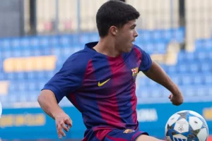 El Almería apura las horas del mercado para conseguir una perla del Barça.