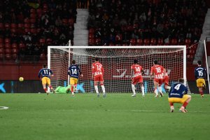 Andrés Fernández como tantas veces cambió el partido.