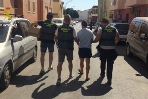 GUARDIA CIVIL - Archivo