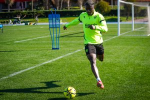 Trabaja con la intención de volver para anotar su primer gol.