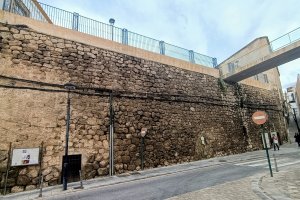 Antigua muralla de la ciudad. Lienzo situado en la calle San Sebastián junto al Mercado Central de Adra