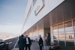 Exterior del Hospital de Roquetas de Mar.