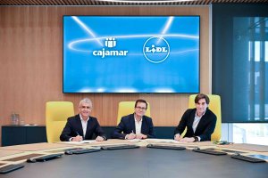 Firma del acuerdo de colaboración entre Grupo Cooperativo Cajamar y Lidl
