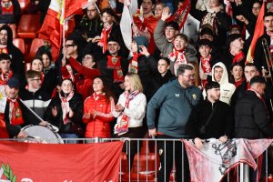 Peñistas de diferentes peñas en preferencia en el Almería-Andorra.