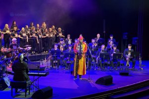 La unión del góspel y la fuerza del jazz llenan de alegría y buenas voces el Maestro Padilla