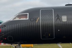 El jet privado de Cristiano Ronaldo no pasa inadvertido.