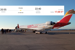 Imagen de archivo de un avión en el Aeropuerto de Almería.