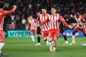 Los jugadores del Almería celebran un gol ante la Cultural Leonesa.