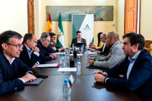 El consejero de Agricultura preside en Almería la constitución de la mesa de trabajo