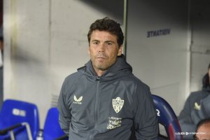 Rubi en su última visita al Alcoraz de Huesca como entrenador del Almería.