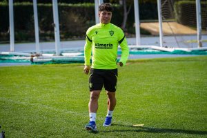 Un futbolista con un talento fantástico que no despega en la UD Almería.