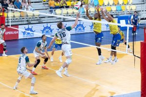 Unicaja Costa de Almería no encuentra su ritmo de juego.