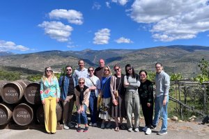 Un momento en la visita a Bodegas Bosquet.