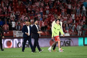 El presidente del Almería celebrando un triunfo de Primera.