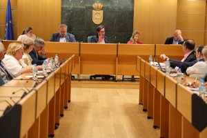 Desarrollo de la sesión plenaria de 20 de abril de 2026 en El Ejido.