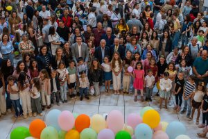 Los alumnos de cerámica y pintura exponen en el Castillo de Santa Ana.
