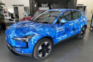 Un Volvo EX 30 muy exclusivo que llama la atención en INDACAR
