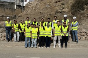 Estudiantes de la Universidad de Granada en su visita a Adra