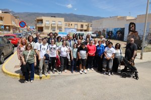 Diputación y Ayuntamiento entregan a Down El Ejido el proyecto de su nueva sede