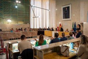 Momento de la despedida del secretario general del Ayuntamiento de Almería