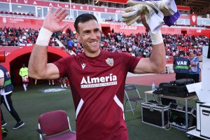 Fernando podría dejar este verano el Almería.