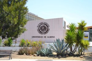 La UAL investiga y se preocupa por las condiciones de vida y de trabajo de los migrantes.