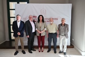 La alcaldesa de Almería ha apoyado estas jornadas con su asistencia