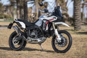 La Ducati DesertX 2026 recurre al nuevo motor V2 que tan buen resultado está dando.