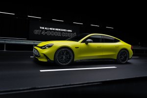 El nuevo Mercedes-AMG GT 4 puertas Coupé es una obra maestra de la ingeniería. 

Mercedes-AMG GT 63 4-Türer Coupé | Energieverbrauch kombiniert 21,0-17,9 kWh/100 km | CO2 Emissionen kombiniert 0 g/km | CO2-Klasse: A;Mercedes-AMG GT 63 4-Türer Coupé | Energieverbrauch kombiniert 21,0-17,9 kWh/100 km | CO2 Emissionen kombiniert 0 g/km | CO2-Klasse: A*

The all-new Mercedes-AMG GT 63 4-Door Coupé, 2026.

Mercedes‑AMG GT 63 4-Door Coupé | combined energy consumption 21.0-17.9 kWh/100 km | combined CO2 emissions 0 g/km | CO2 class: A;Mercedes‑AMG GT 63 4-Door Coupé | combined energy consumption 21.0-17.9 kWh/100 km | combined CO2 emissions 0 g/km | CO2 class: A*
