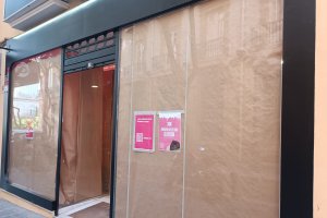 Local en el que abrirá sus puertas Las Tartas de Julita, a escasos metros del Paseo de Almería.