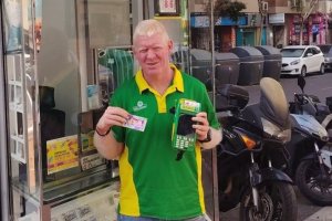 Juan Antonio Martínez vendió un cupón premiado en la calle Altamira.
