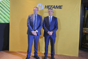 Enrique Ayuso y Javier López, durante la asamblea anual de Hefame.