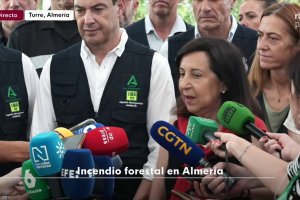 Margarita Robles, ministra de Defensa, durante su comparecencia en el Puesto de Mando Avanzado.
