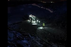 Rescate de dos heridos en el incendio de Los Gallardos.