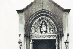 El miedo tomó las calles nada más producirse el alzamiento del 18 de julio y se multiplicó con la quema de las iglesias, con los asesinatos y con los bombardeos que vinieron después.