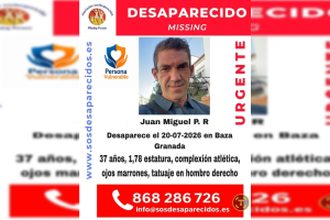 Cartel con la información sobre Juan Miguel P.R., el hombre de 37 años desaparecido en Baza que ha sido visto en la provincia de Almería.