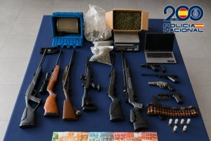 Armas intervenidas por la Policía Nacional en Berja